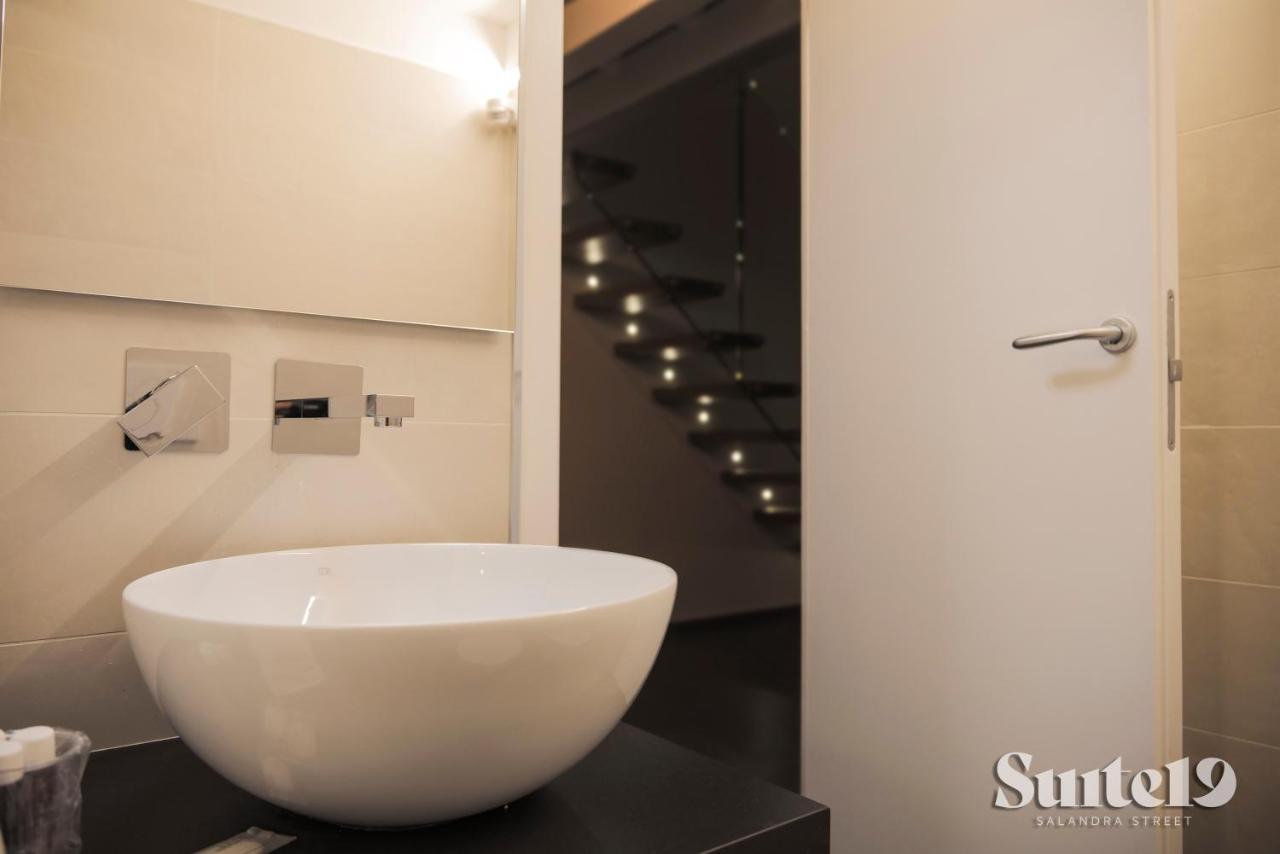 Suite19바리 외부 사진