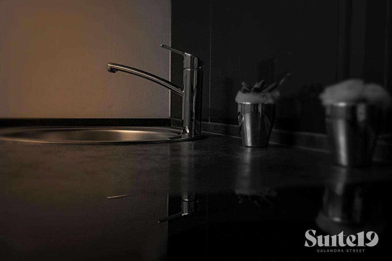 Suite19바리 외부 사진